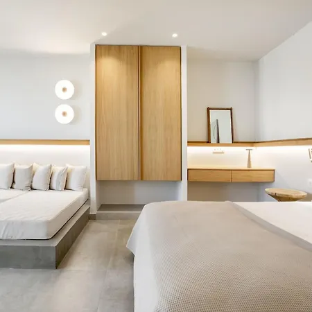 Hotel Blue - 1 Sea View, Walk To The Kithnos