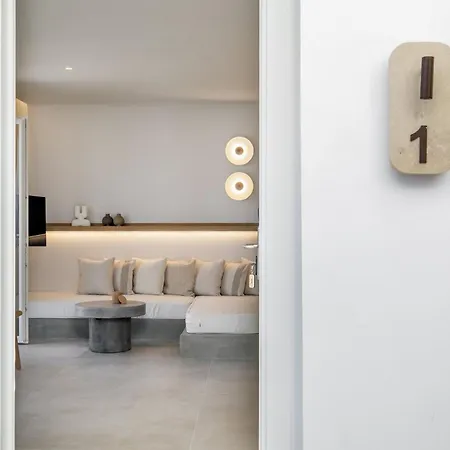 Blue - 1 Sea View, Walk To The