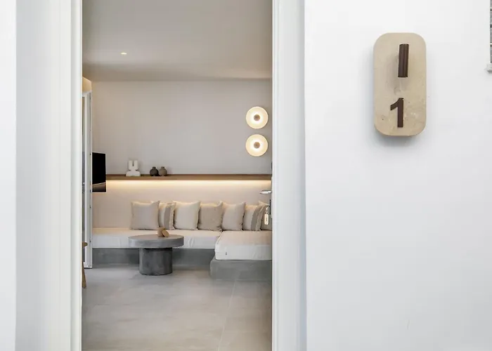 Blue - 1 Sea View, Walk To The